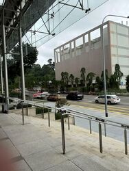 UE Square (D9), Retail #551231221